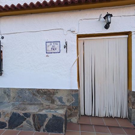 Cueva La Tita Del Pan Guest House Bacor Ngoại thất bức ảnh