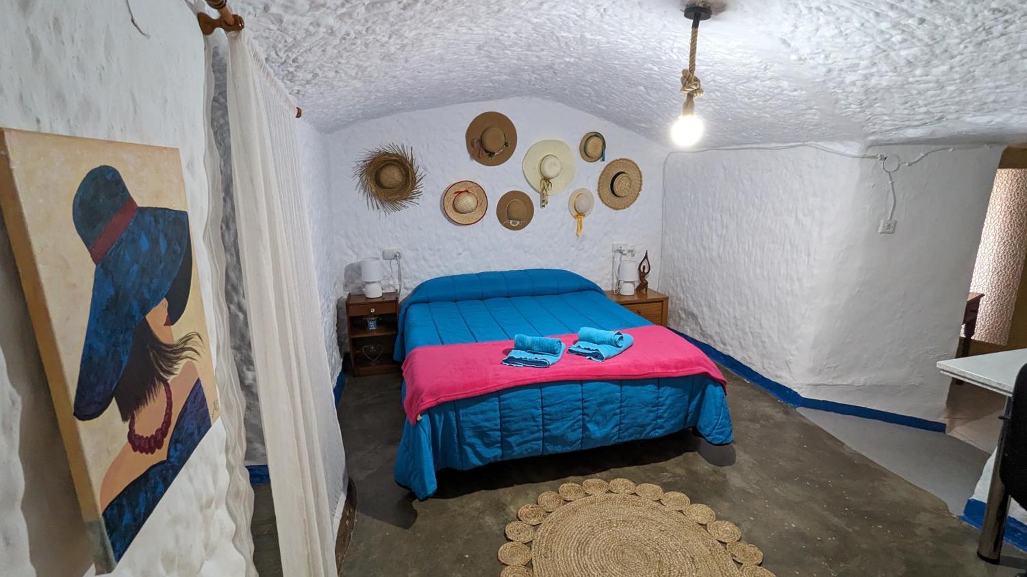 Cueva La Tita Del Pan Guest House Bacor Ngoại thất bức ảnh